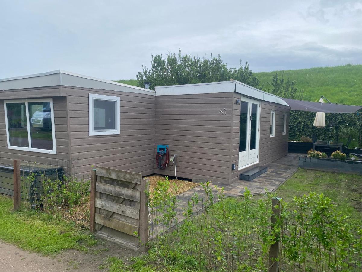 Bungalow Aan De Thoolse Kust Poortvliet Bagian luar foto