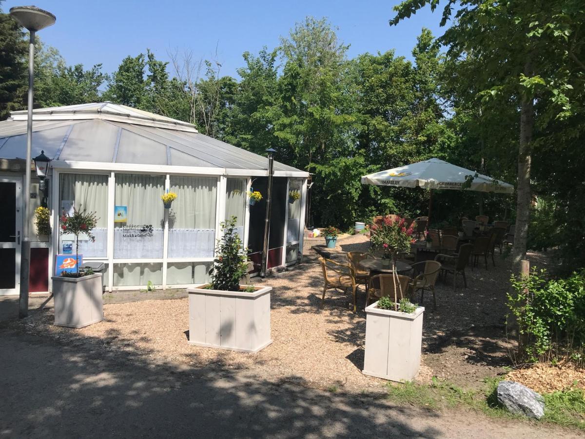 Bungalow Aan De Thoolse Kust Poortvliet Bagian luar foto